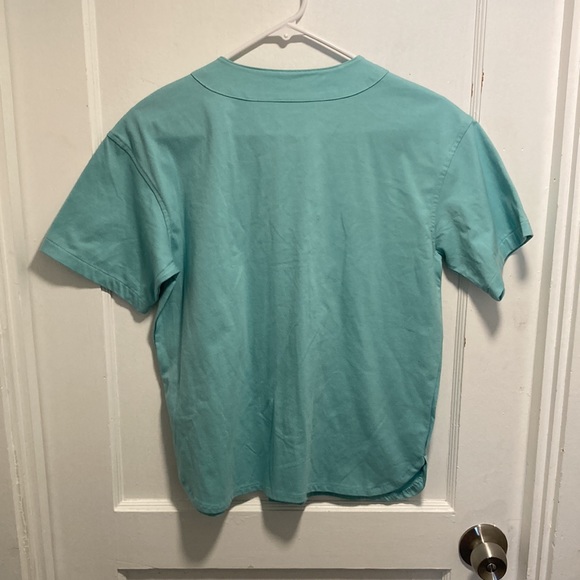 Free Assembly Top - Picture 3 of 9